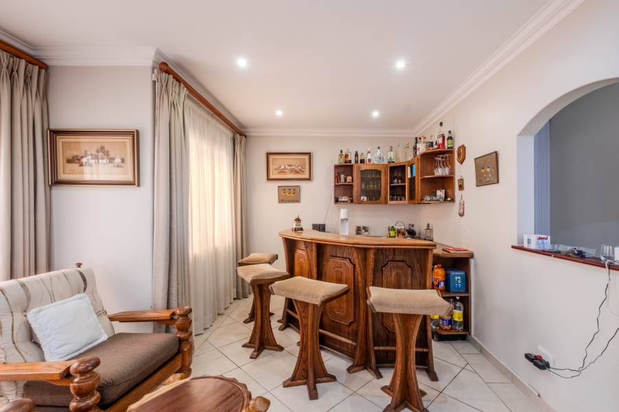 5 Bedroom Property for Sale in La Lucia KwaZulu-Natal