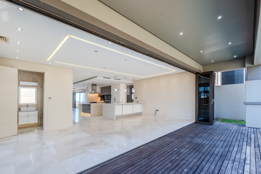 5 Bedroom Property for Sale in Izinga Estate KwaZulu-Natal