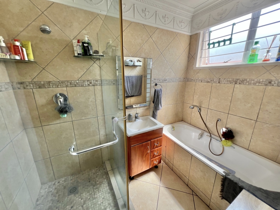 2 Bedroom Property for Sale in Musgrave KwaZulu-Natal