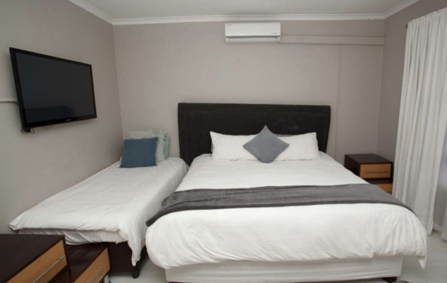 4 Bedroom Property for Sale in Orient Heights KwaZulu-Natal