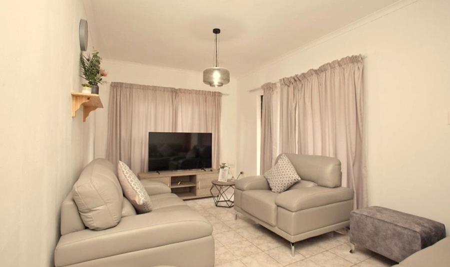 4 Bedroom Property for Sale in Orient Heights KwaZulu-Natal