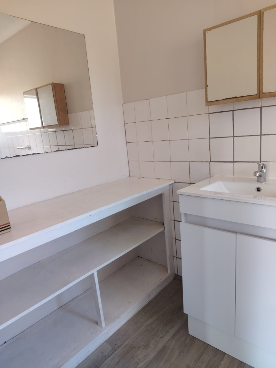 To Let 4 Bedroom Property for Rent in Merrivale KwaZulu-Natal