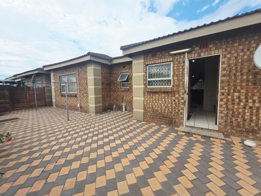 2 Bedroom Property for Sale in Arboretum KwaZulu-Natal