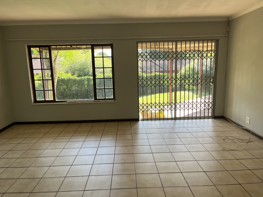 To Let 2 Bedroom Property for Rent in Hayfields KwaZulu-Natal