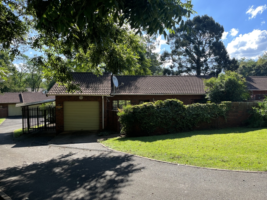 To Let 2 Bedroom Property for Rent in Hayfields KwaZulu-Natal