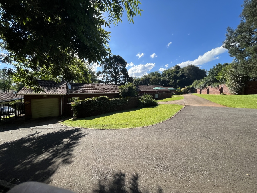 To Let 2 Bedroom Property for Rent in Hayfields KwaZulu-Natal