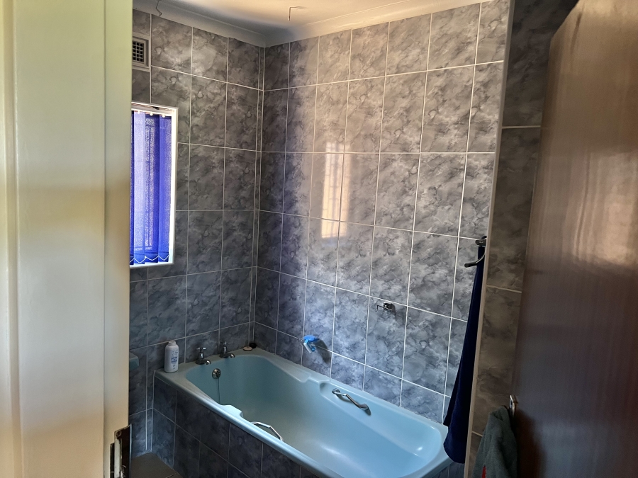 3 Bedroom Property for Sale in Bellair KwaZulu-Natal