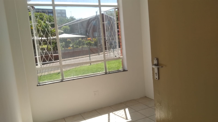 To Let 2 Bedroom Property for Rent in Essenwood KwaZulu-Natal