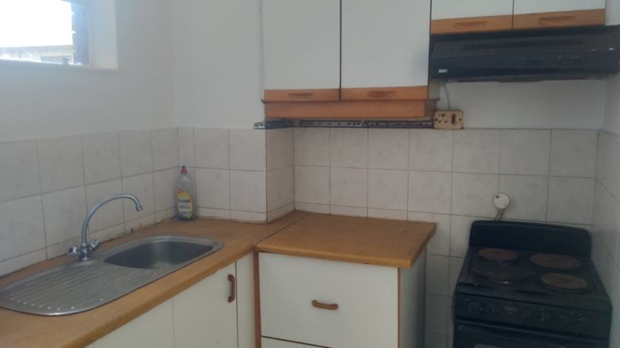 To Let 2 Bedroom Property for Rent in Essenwood KwaZulu-Natal