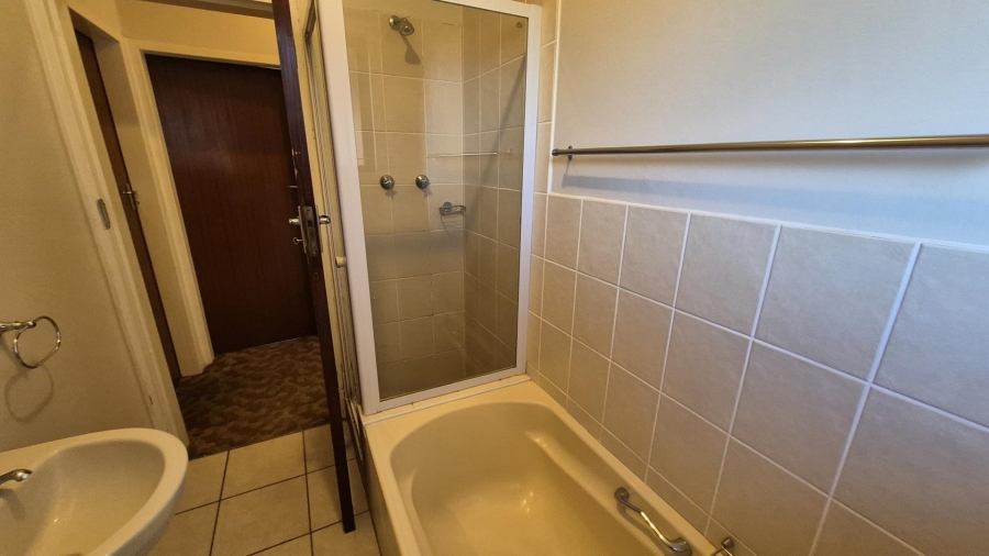 2 Bedroom Property for Sale in Prestbury KwaZulu-Natal