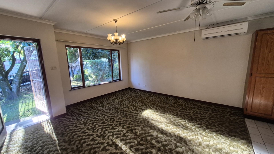 2 Bedroom Property for Sale in Prestbury KwaZulu-Natal