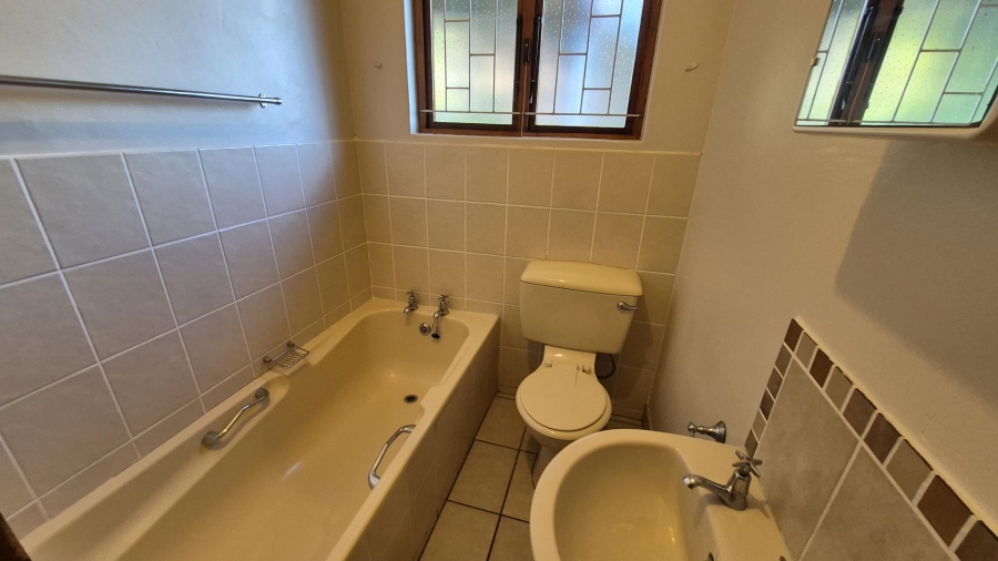 2 Bedroom Property for Sale in Prestbury KwaZulu-Natal