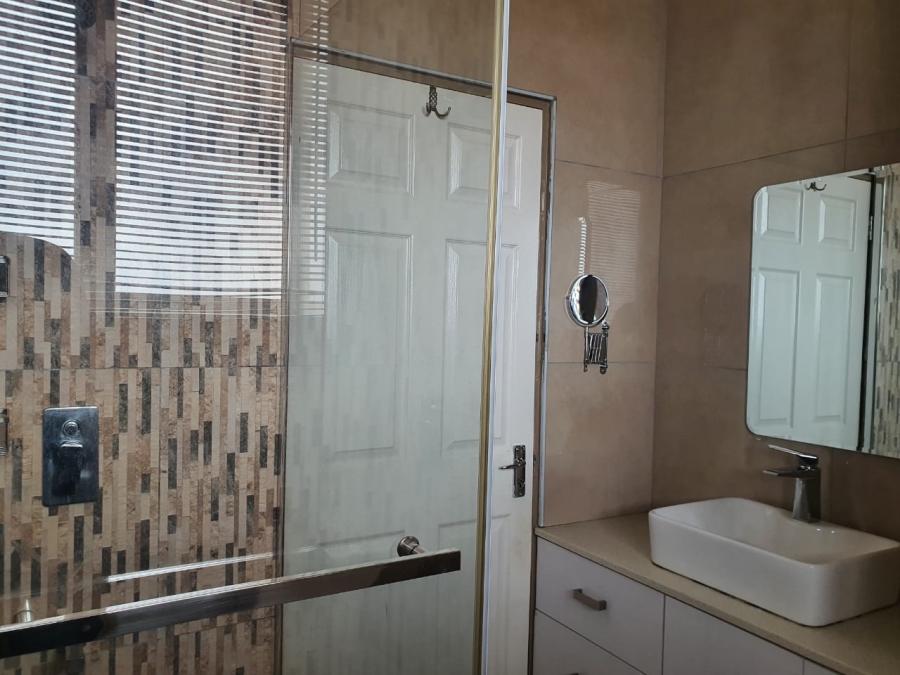 2 Bedroom Property for Sale in Glenwood KwaZulu-Natal