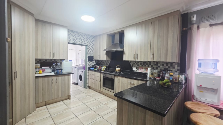 4 Bedroom Property for Sale in Veld En Vlei KwaZulu-Natal