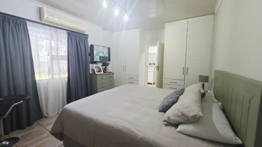 4 Bedroom Property for Sale in Veld En Vlei KwaZulu-Natal