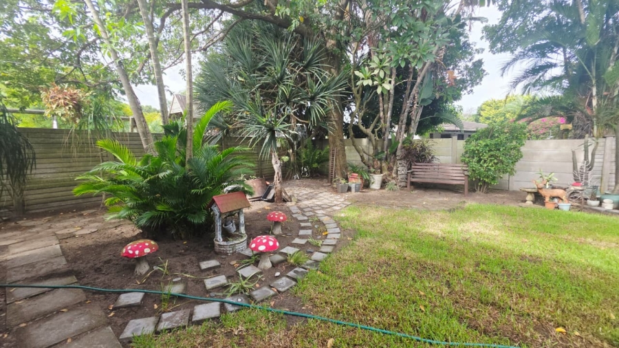 4 Bedroom Property for Sale in Veld En Vlei KwaZulu-Natal