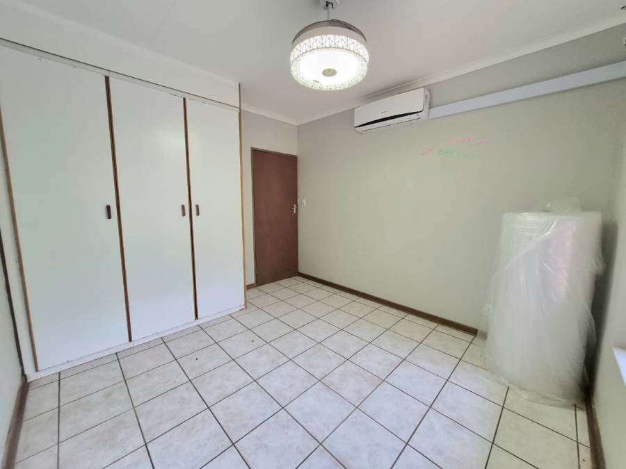 4 Bedroom Property for Sale in Meer En See KwaZulu-Natal