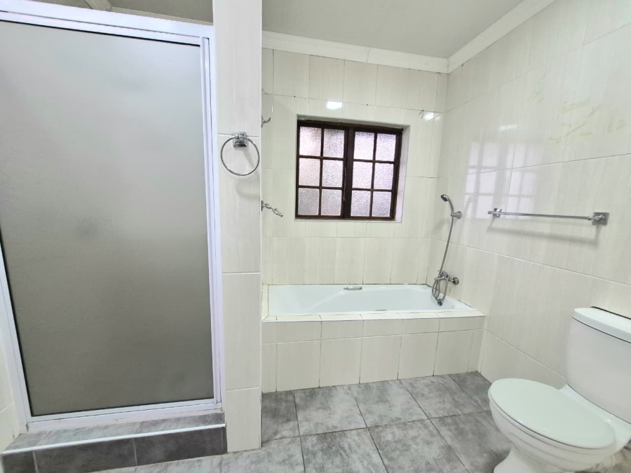 4 Bedroom Property for Sale in Meer En See KwaZulu-Natal