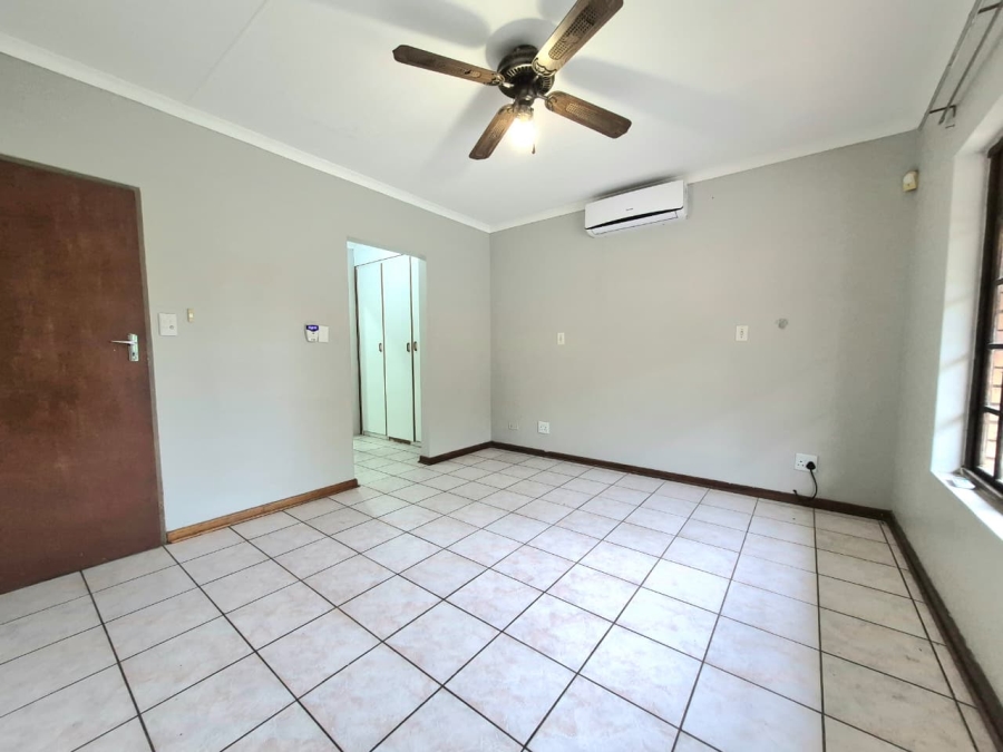 To Let 4 Bedroom Property for Rent in Meer En See KwaZulu-Natal