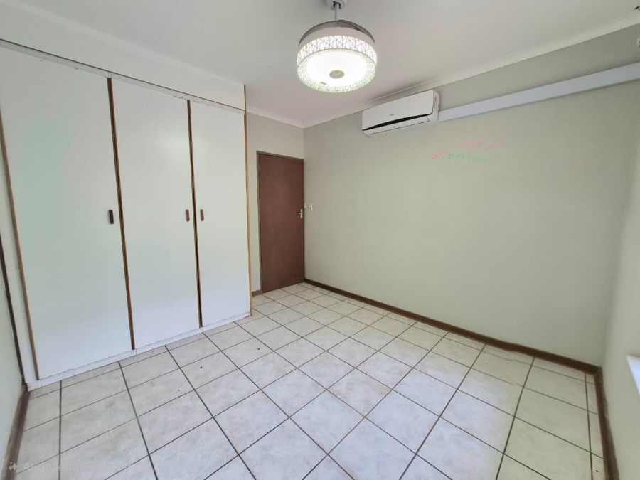 To Let 4 Bedroom Property for Rent in Meer En See KwaZulu-Natal