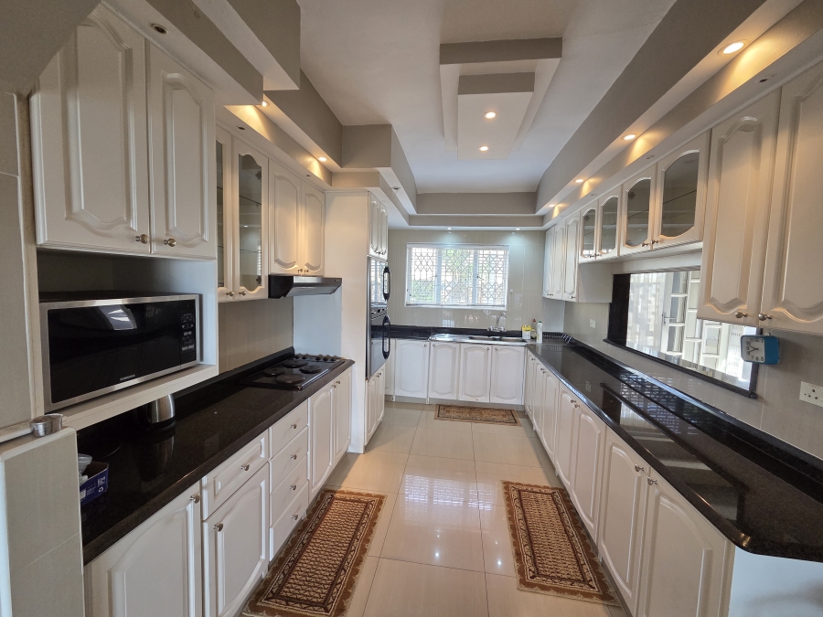 5 Bedroom Property for Sale in Bluff KwaZulu-Natal