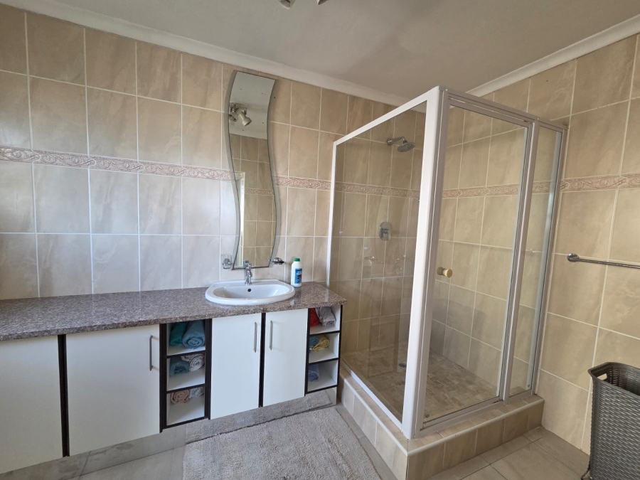 5 Bedroom Property for Sale in Bluff KwaZulu-Natal