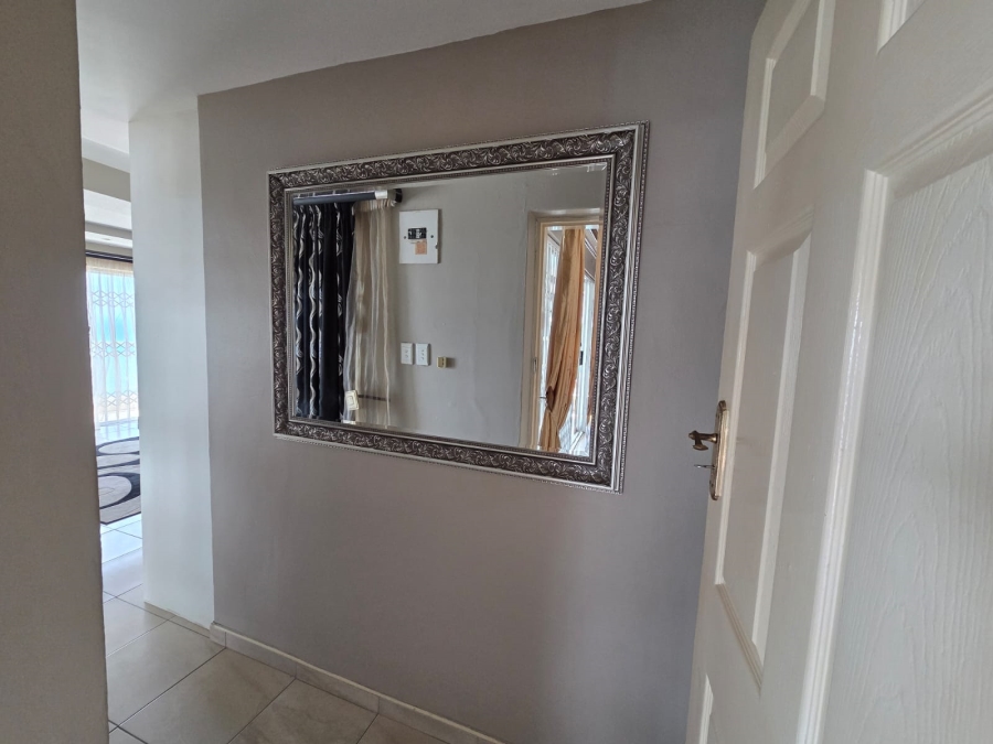 5 Bedroom Property for Sale in Bluff KwaZulu-Natal