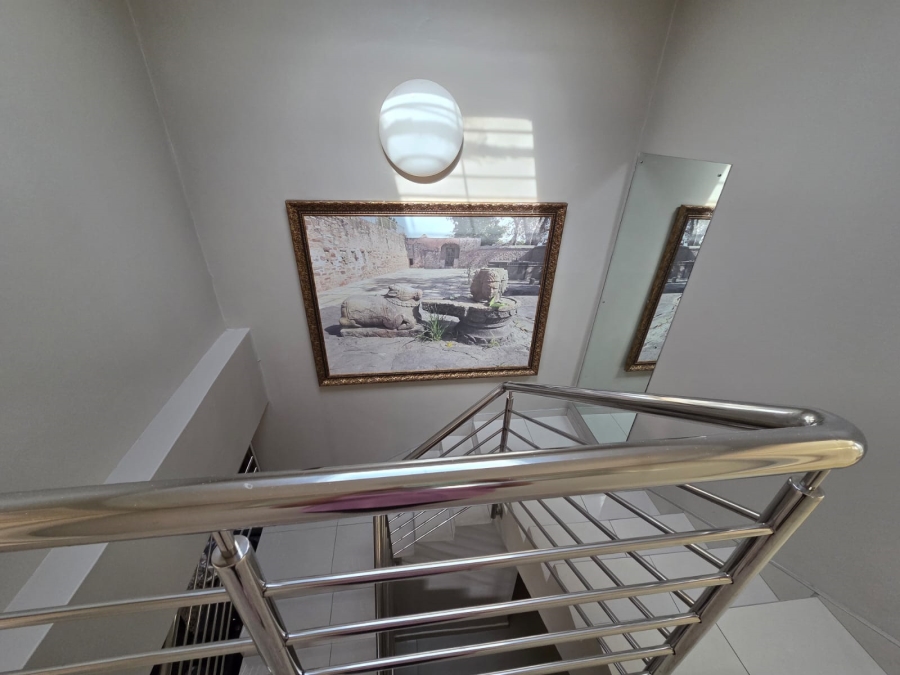 5 Bedroom Property for Sale in Bluff KwaZulu-Natal