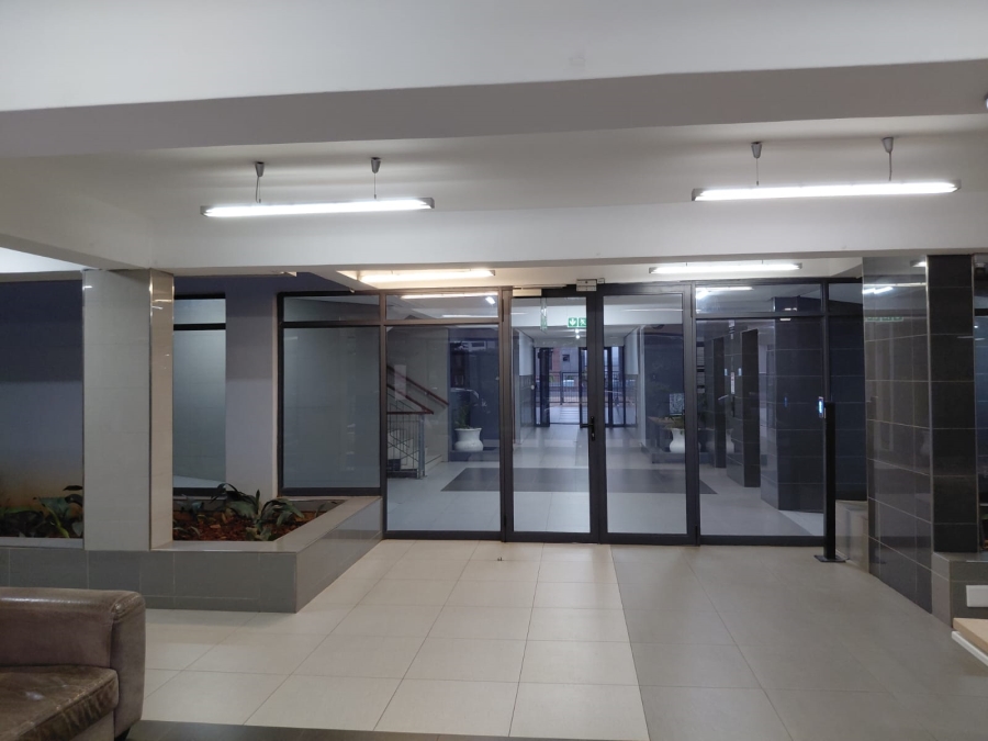 1 Bedroom Property for Sale in New Town Centre KwaZulu-Natal