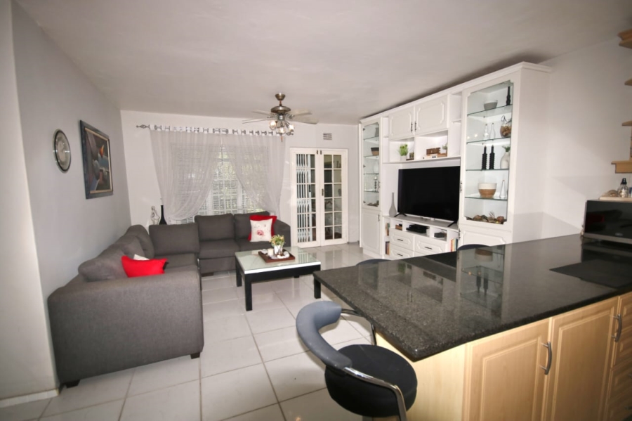 3 Bedroom Property for Sale in Amanzimtoti KwaZulu-Natal