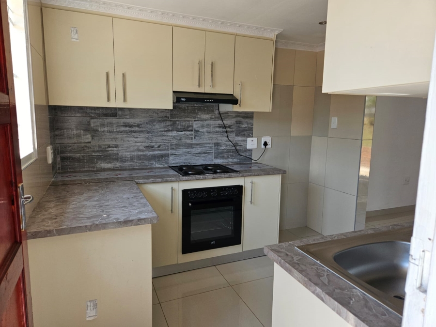 2 Bedroom Property for Sale in Bombay Heights KwaZulu-Natal