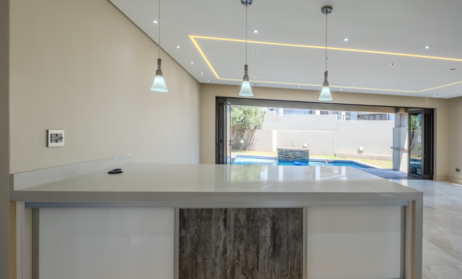 5 Bedroom Property for Sale in Izinga Estate KwaZulu-Natal