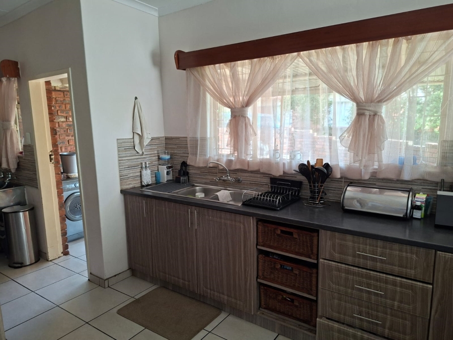 3 Bedroom Property for Sale in Aviary Hill KwaZulu-Natal
