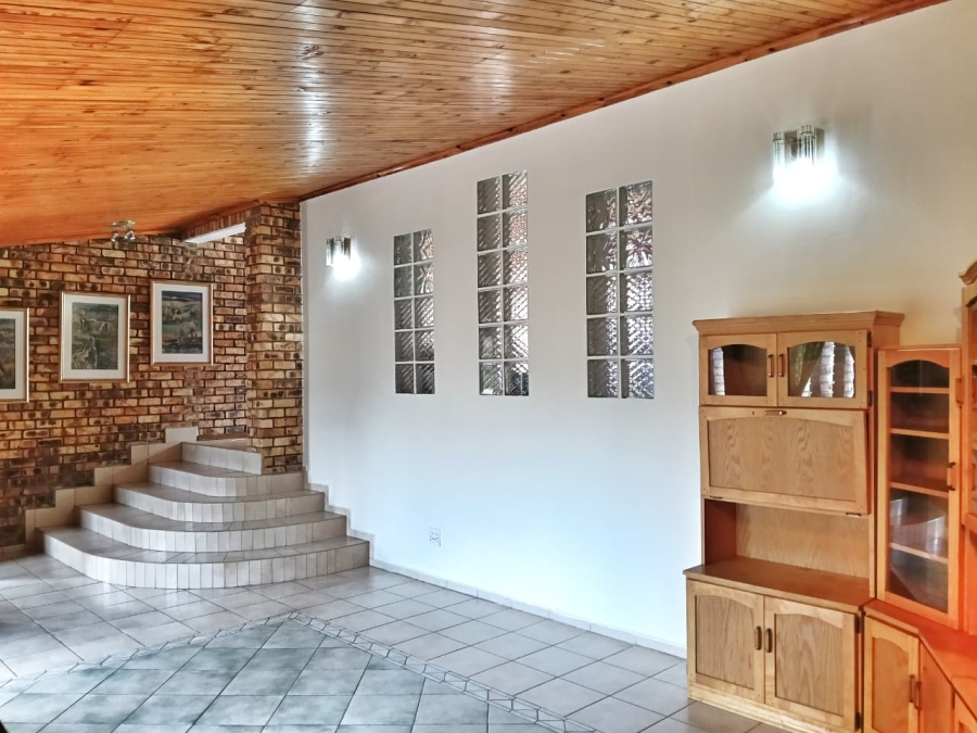 4 Bedroom Property for Sale in Meer En See KwaZulu-Natal