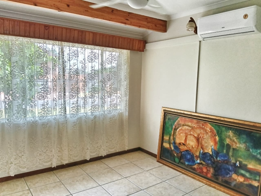 4 Bedroom Property for Sale in Meer En See KwaZulu-Natal