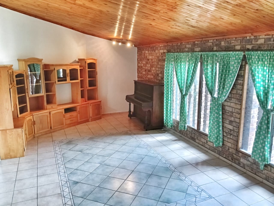 4 Bedroom Property for Sale in Meer En See KwaZulu-Natal