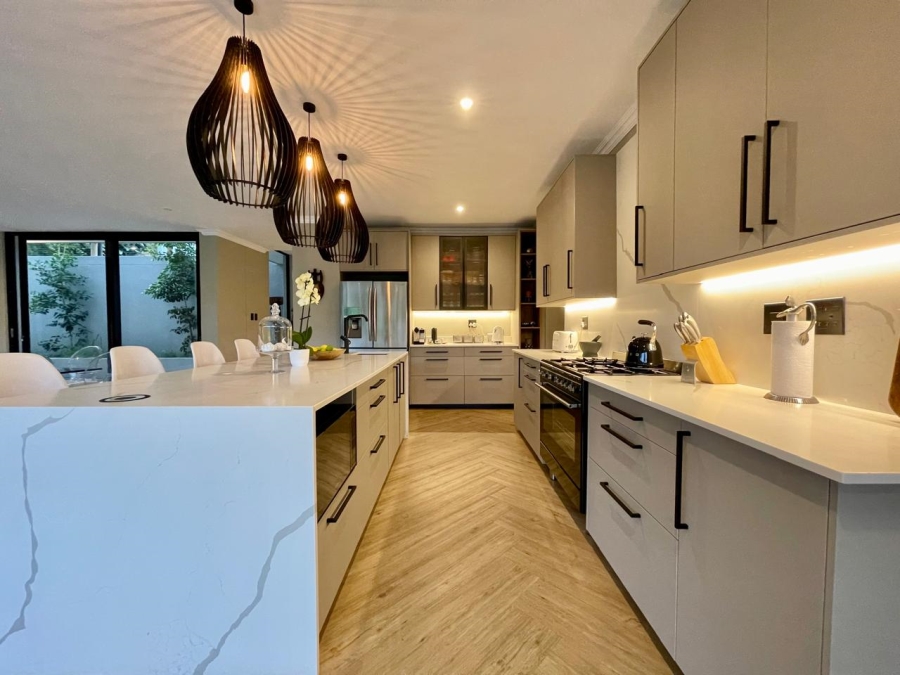 5 Bedroom Property for Sale in Simbithi Eco Estate KwaZulu-Natal