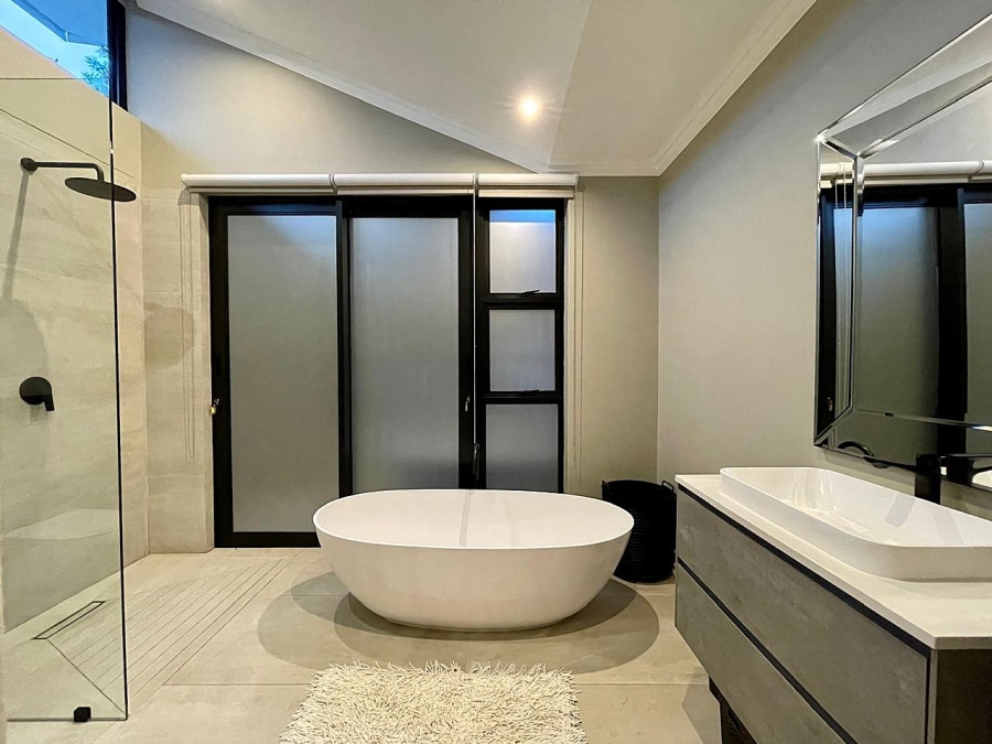 5 Bedroom Property for Sale in Simbithi Eco Estate KwaZulu-Natal