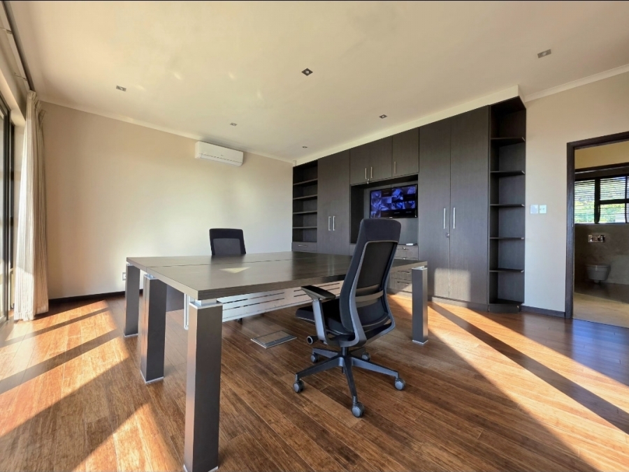 4 Bedroom Property for Sale in Amanzimtoti KwaZulu-Natal