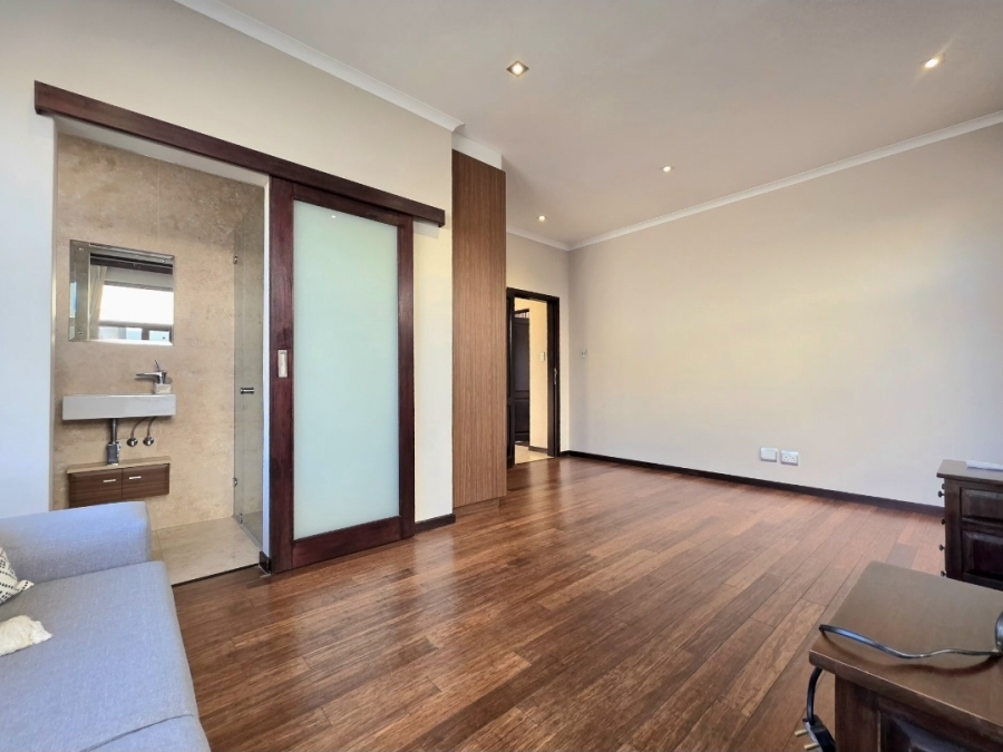 4 Bedroom Property for Sale in Amanzimtoti KwaZulu-Natal