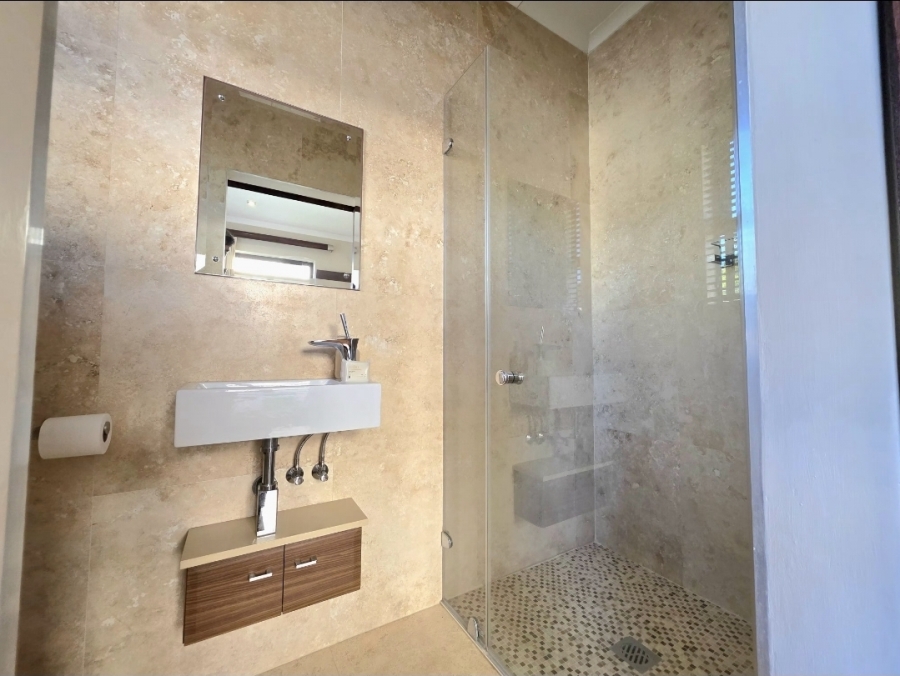 4 Bedroom Property for Sale in Amanzimtoti KwaZulu-Natal