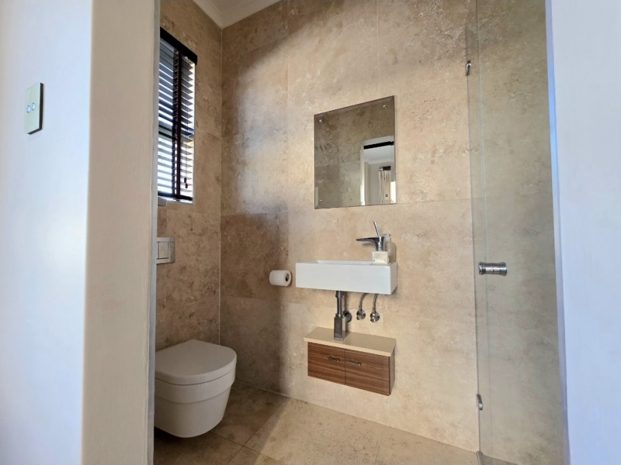 4 Bedroom Property for Sale in Amanzimtoti KwaZulu-Natal