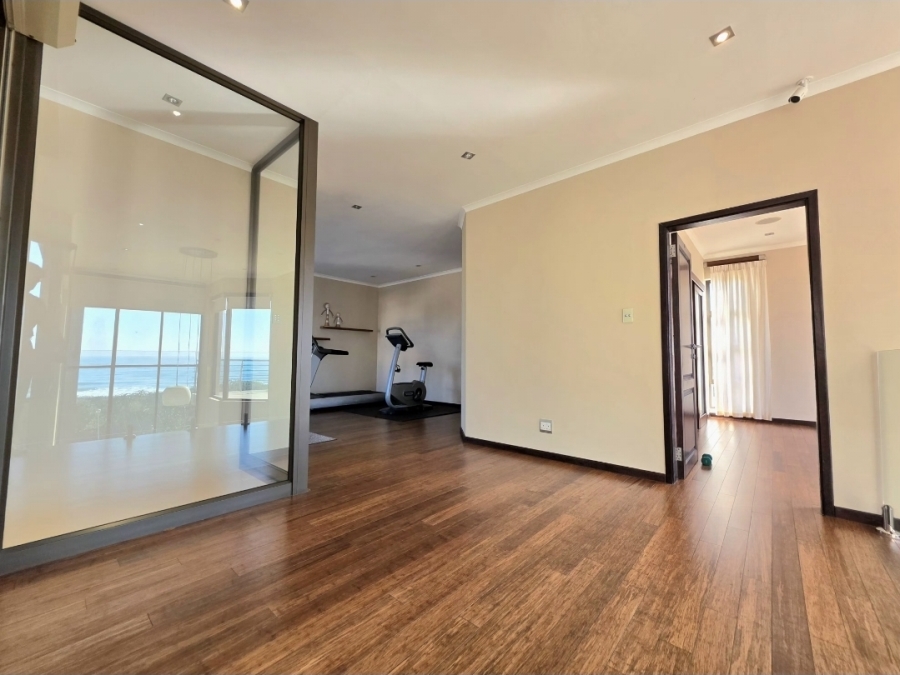 4 Bedroom Property for Sale in Amanzimtoti KwaZulu-Natal