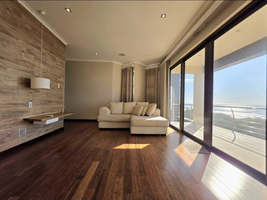 4 Bedroom Property for Sale in Amanzimtoti KwaZulu-Natal