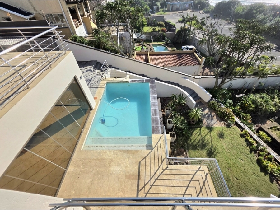 4 Bedroom Property for Sale in Amanzimtoti KwaZulu-Natal