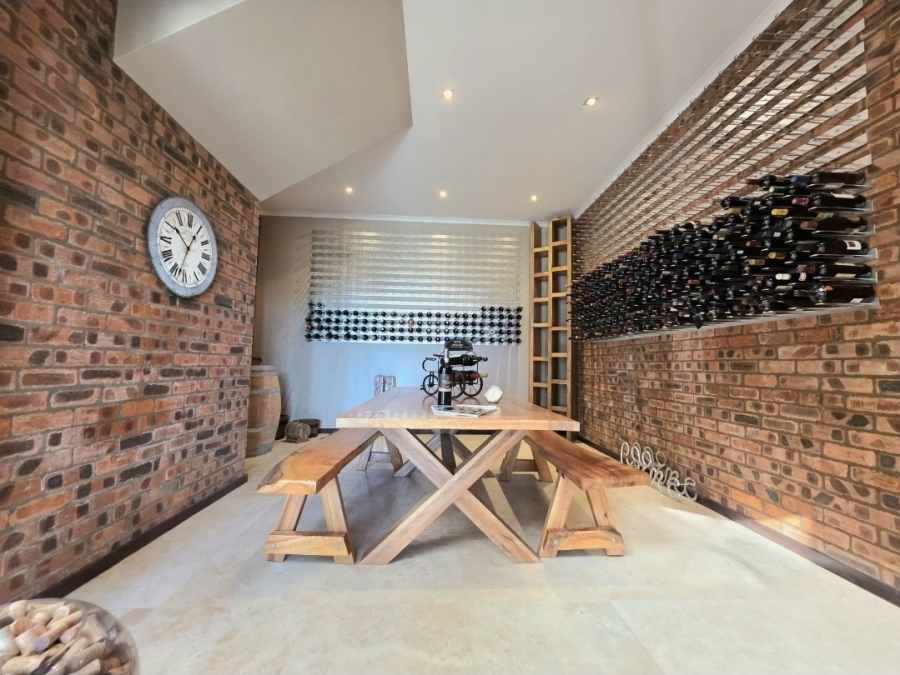 4 Bedroom Property for Sale in Amanzimtoti KwaZulu-Natal