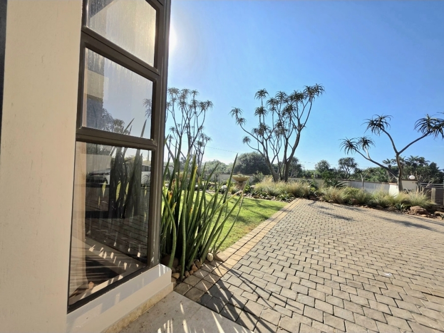 4 Bedroom Property for Sale in Amanzimtoti KwaZulu-Natal