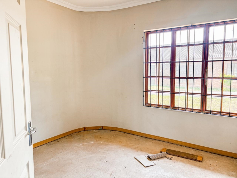 3 Bedroom Property for Sale in Hayfields KwaZulu-Natal