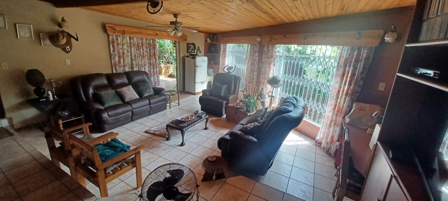 4 Bedroom Property for Sale in Huttenheights KwaZulu-Natal