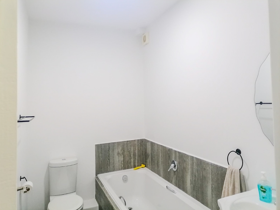 2 Bedroom Property for Sale in Park Hill KwaZulu-Natal